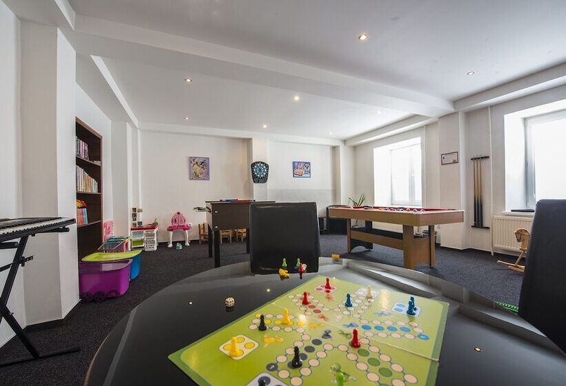 酒店 Svatojansky Kastiel