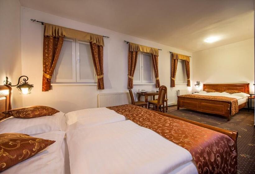 酒店 Svatojansky Kastiel