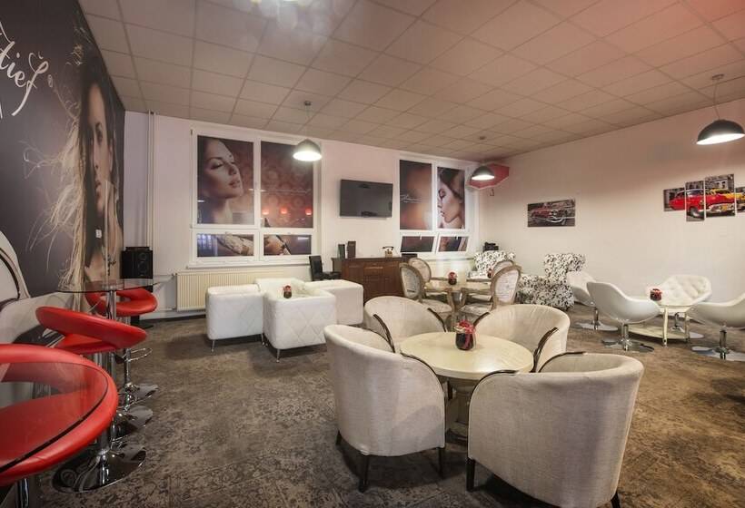 酒店 Svatojansky Kastiel