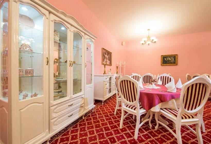 酒店 Svatojansky Kastiel