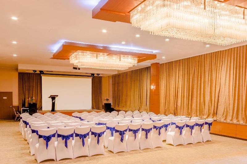 The Blue Sky Hotel And Tower