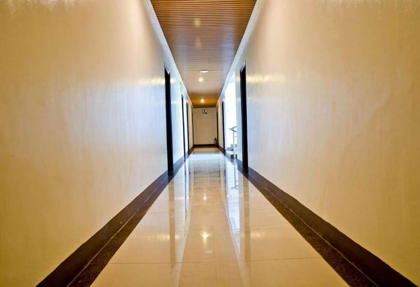 בית מלון כפרי The Premiere Business