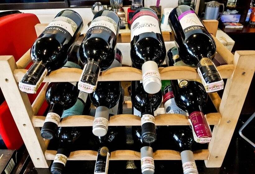 בית מלון כפרי The Premiere Business