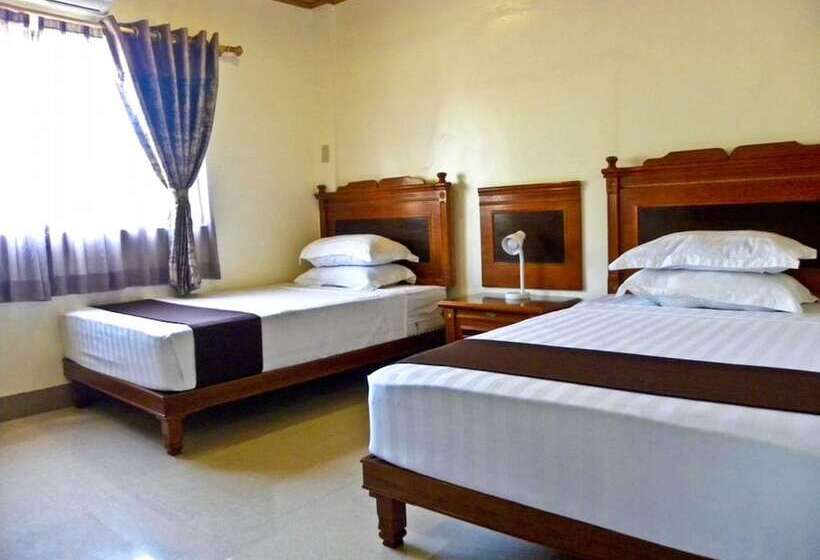 בית מלון כפרי The Premiere Business