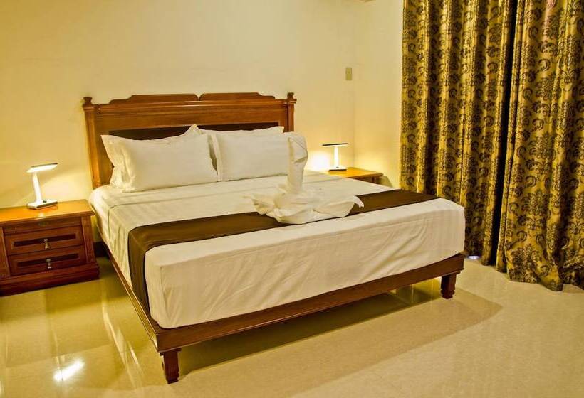 فندق The Premiere Business