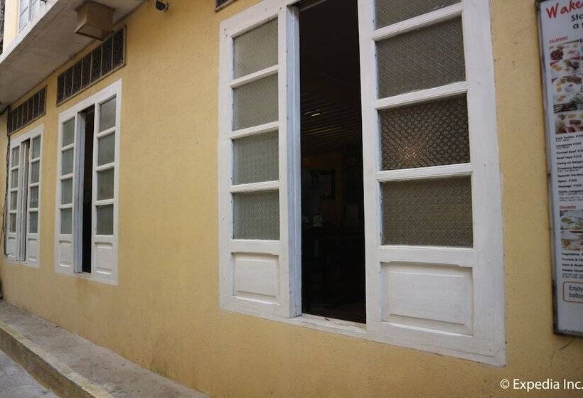 Hotel The Sun Villa Beachfront Resort & Spa