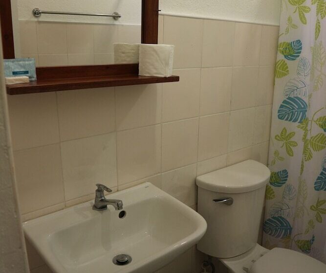 Hotel The Sun Villa Beachfront Resort & Spa