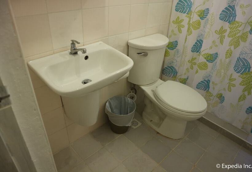 Hotel The Sun Villa Beachfront Resort & Spa