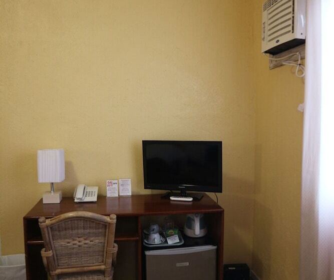 Hotel The Sun Villa Beachfront Resort & Spa