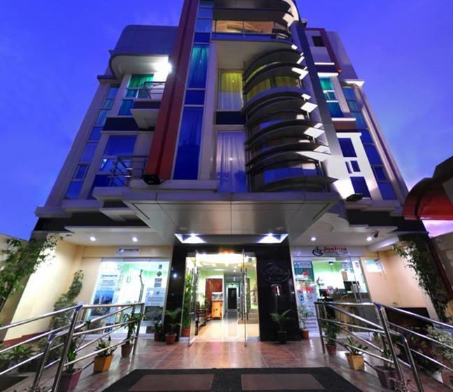 호텔 Rooms R Us   Voyagers Palace