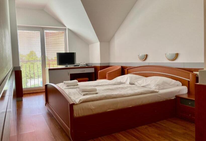 Отель Zelený Dvor