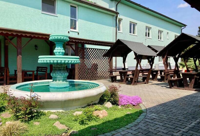 בית מלון כפרי Zelený Dvor