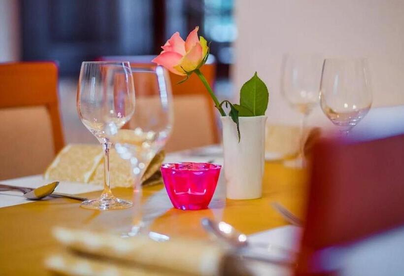 Отель Zámok Topoľčianky