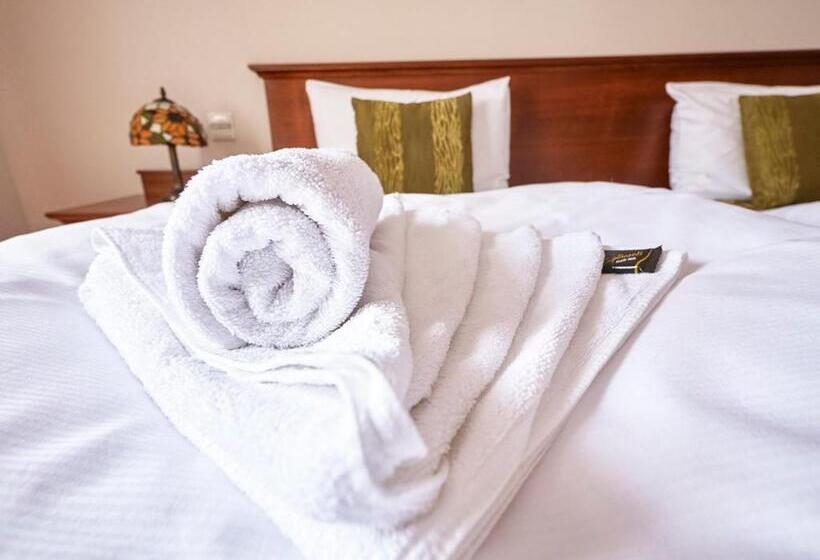 Hradná Stráž Hotel&apartments S Privátnym Wellness