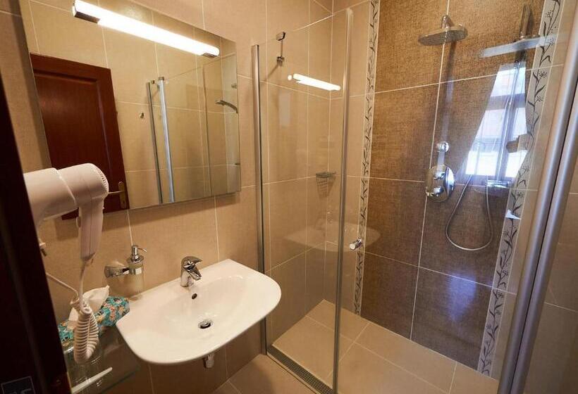 Hradná Stráž Hotel&apartments S Privátnym Wellness