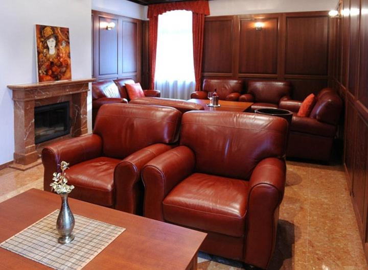 Hradná Stráž Hotel&apartments S Privátnym Wellness