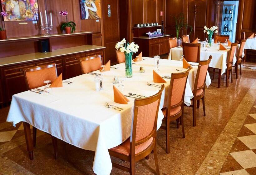 Hradná Stráž Hotel&apartments S Privátnym Wellness