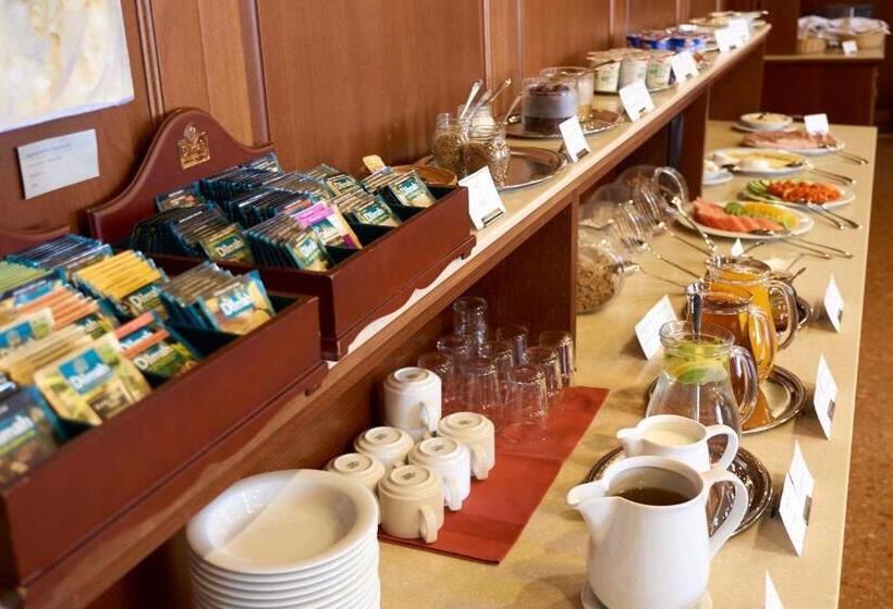 Hradná Stráž Hotel&apartments S Privátnym Wellness