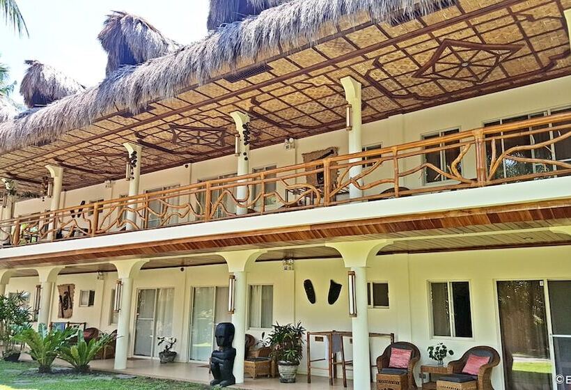 Mike's Dauin Dive Resort