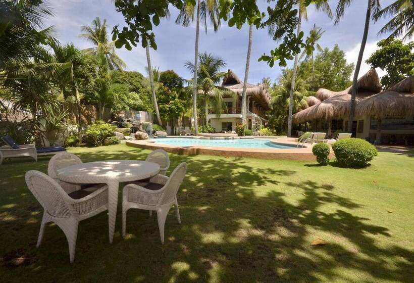 Mike's Dauin Dive Resort