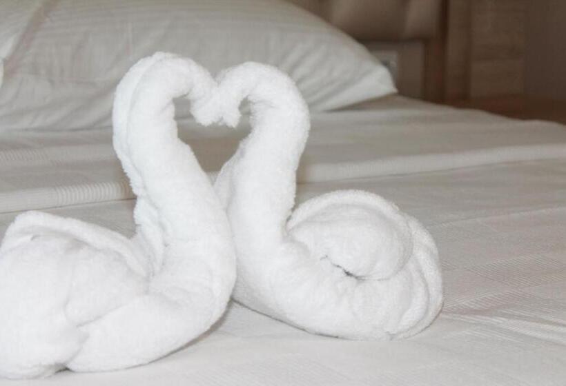 Mirage Hotel   Struga