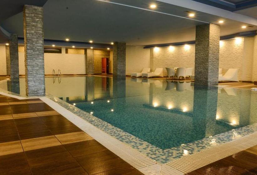 Mirage Hotel   Struga