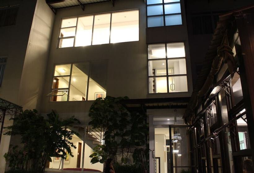 The Purple Tree Bed & Breakfast