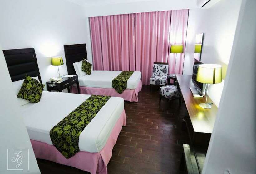 استراحتگاه Fiesta Garden Hotel By Sms Hospitality