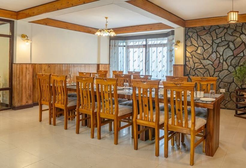 호텔 Treebo Eeshan Rodhi Resort, Darjeeling