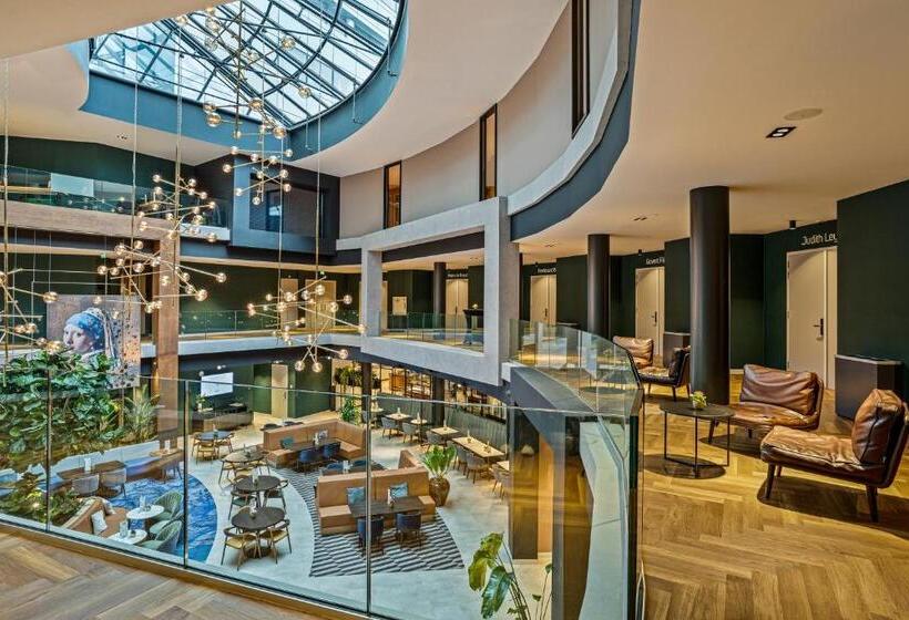 Corendon Amsterdam Schiphol Airport, a Tribute Portfolio Hotel