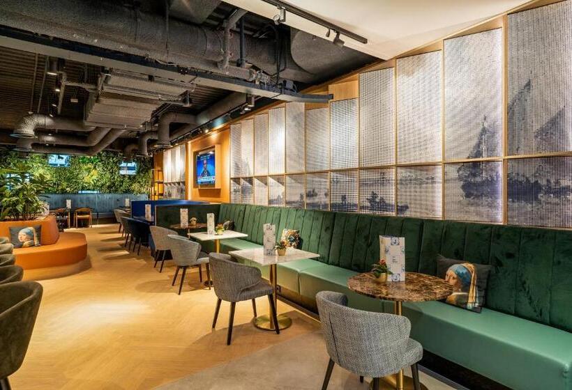 Corendon Amsterdam Schiphol Airport, a Tribute Portfolio Hotel