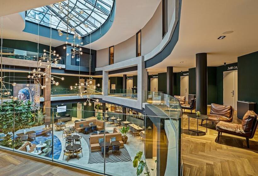 Corendon Amsterdam Schiphol Airport, a Tribute Portfolio Hotel
