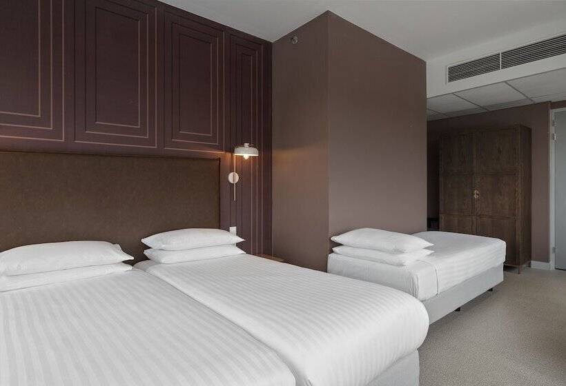 Corendon Amsterdam Schiphol Airport, a Tribute Portfolio Hotel