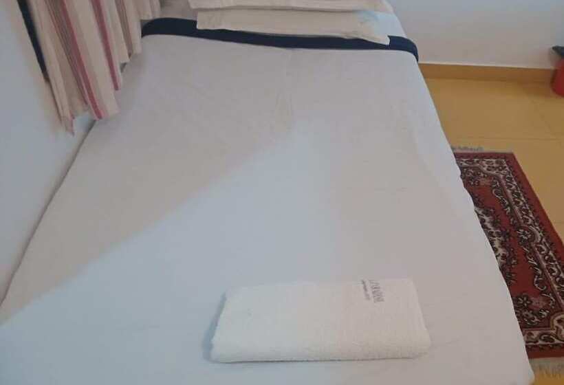 ホテル Mehaa Paradise Family Guest House