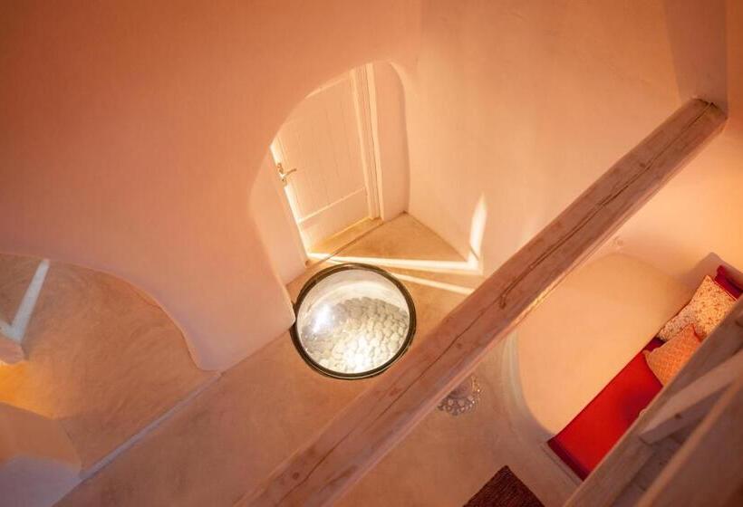 ホテル Senses Suites