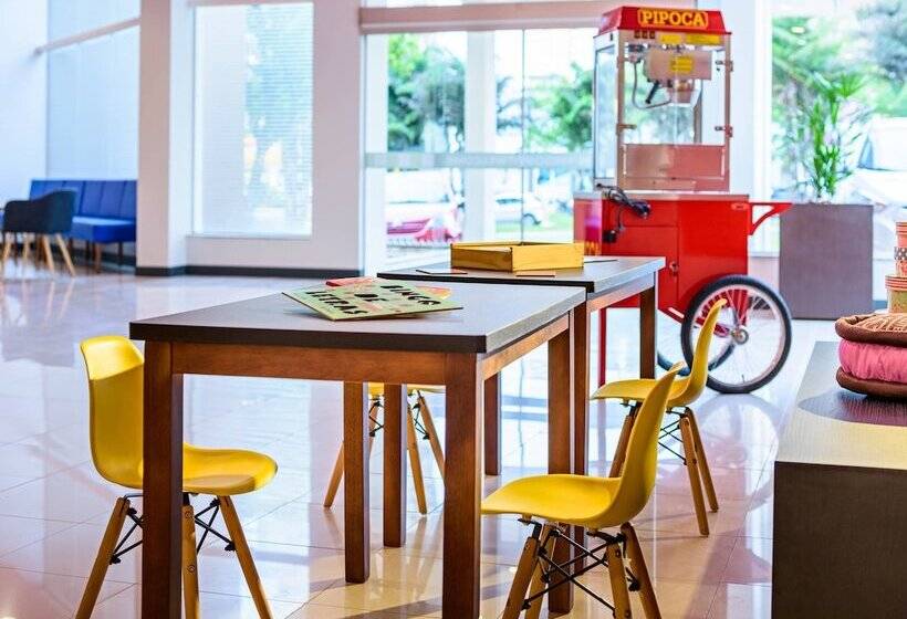 בית מלון כפרי Nacional Inn Bauru