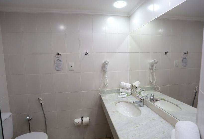 בית מלון כפרי Nacional Inn Bauru