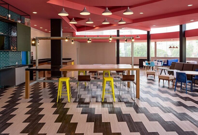 בית מלון כפרי Nacional Inn Bauru