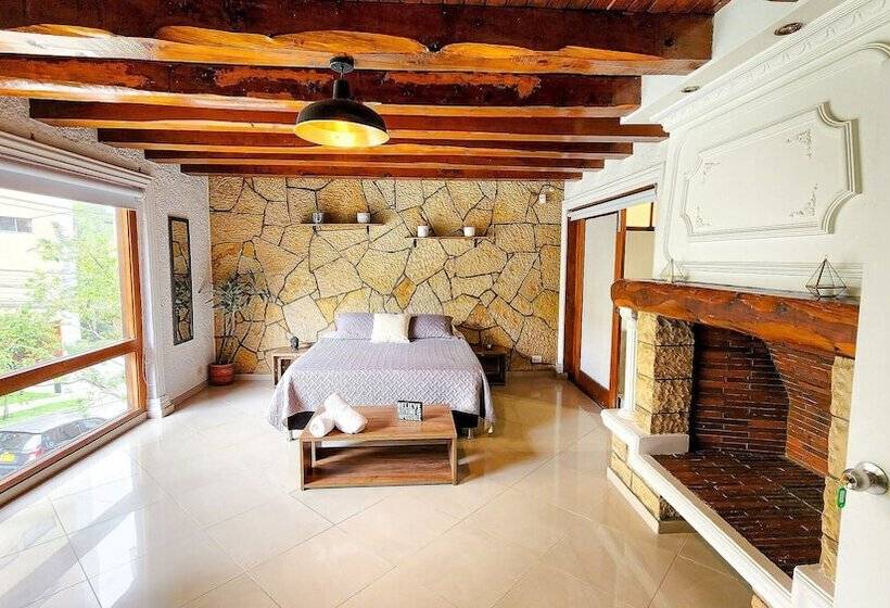 Отель Luxury Villa In Provenza