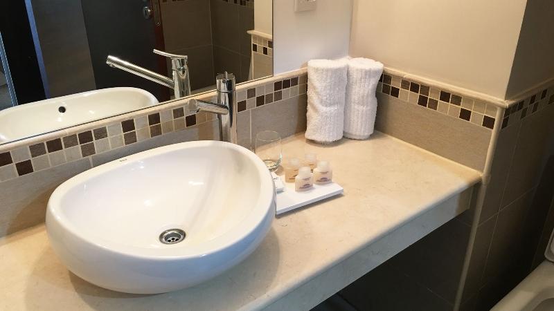 Отель Howard Johnson By Wyndham Pergamino