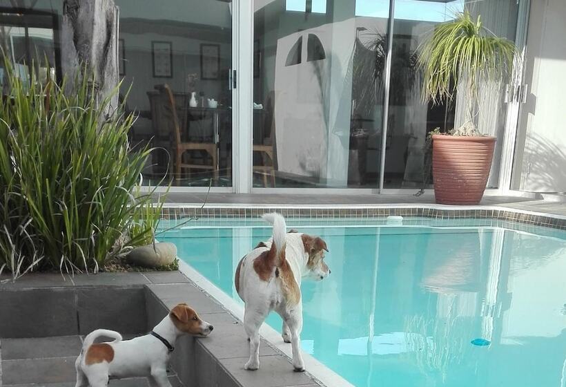 Admiralty Bed & Breakfast