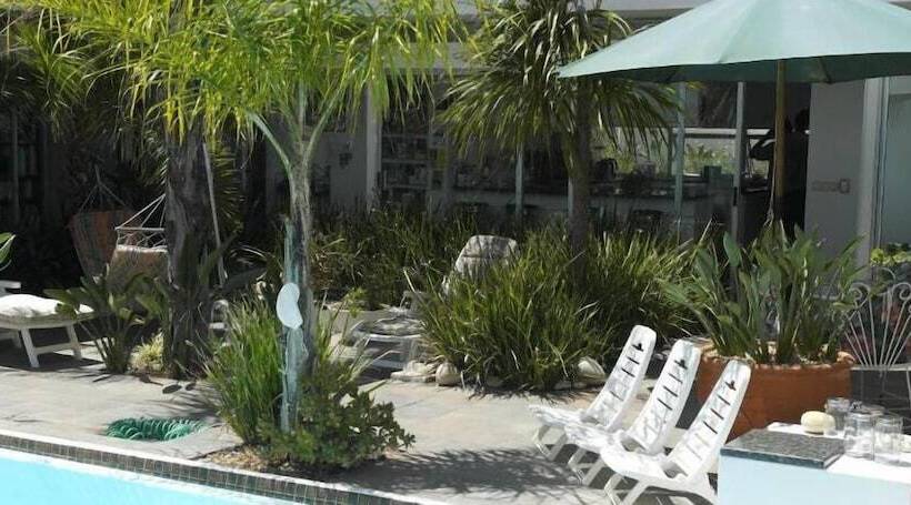 Admiralty Bed & Breakfast