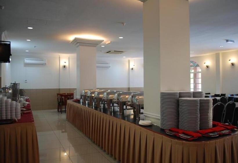 Akar Beach Resort