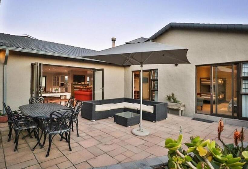 فندق صغير Afrovibe Beach Villa