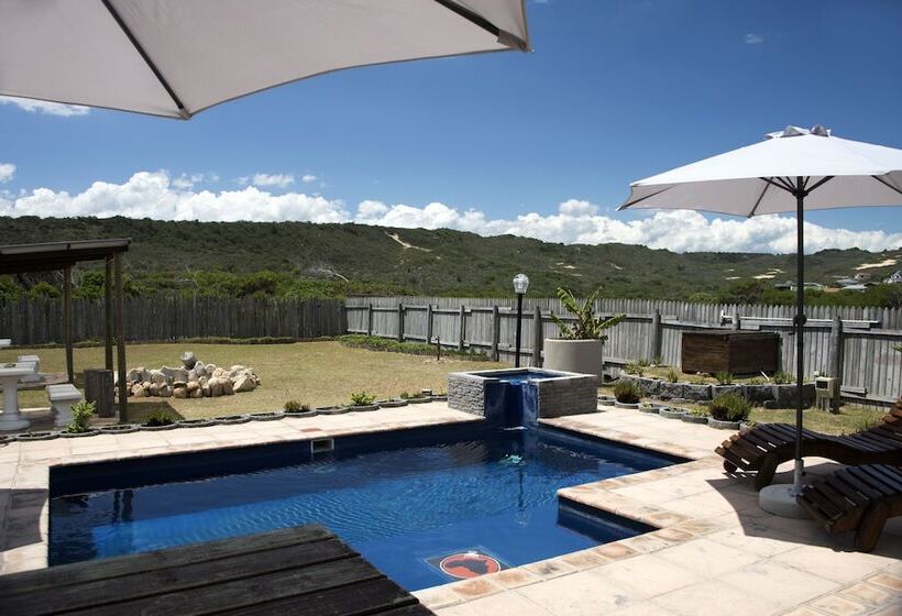 فندق صغير Afrovibe Beach Villa