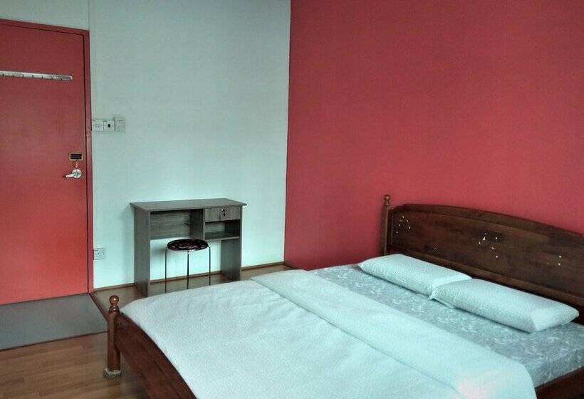 הוסטל Borneo Sandakan Backpackers