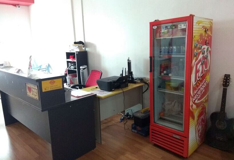 הוסטל Borneo Sandakan Backpackers