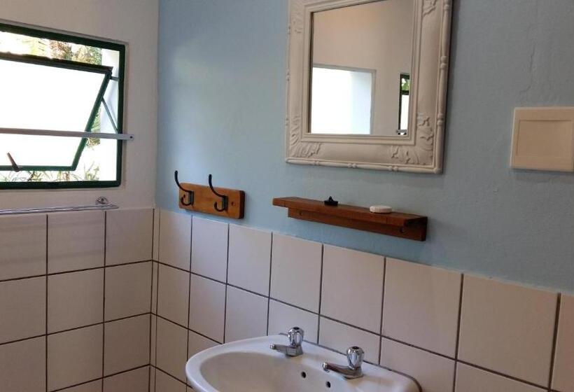 فندق صغير Buccaneers Beach Lodge, Chintsa, South Africa