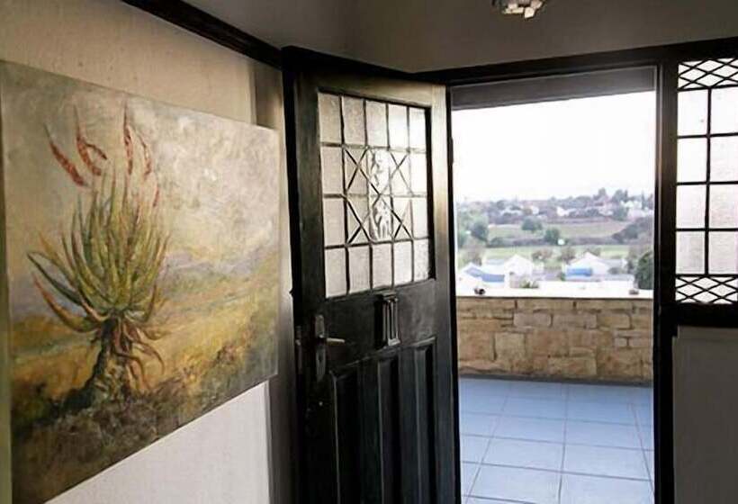 هاستل Karoo Soul