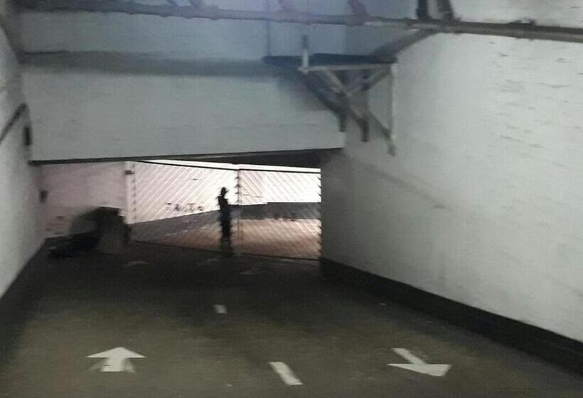 Общежитие Seaboard Hotel & Holiday Apartments